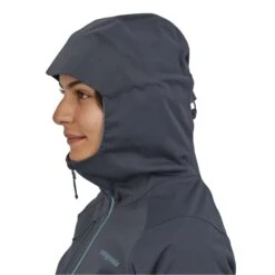 PATAGONIA W'S UPSTRIDE JKT SMOLDER BLUE 22 -Winter Sportswear 9 105453 29935 smdb 05