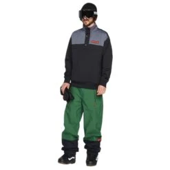 VOLCOM SHE CREW FLEECE BLACK 23 -Winter Sportswear 9 115075 she crew fleece black g4652302 blk 03