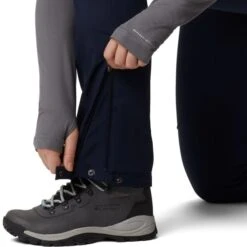 COLUMBIA ROFFE RIDGE III PANT W DARK NOCTURNAL 21 11 COLUMBIA ROFFE RIDGE III PANT W DARK NOCTURNAL 21 -Winter Sportswear 9 80356 roffe ridge iii pant dark nocturnal 1910121 472 04