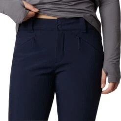 COLUMBIA ROFFE RIDGE III PANT W DARK NOCTURNAL 21 13 COLUMBIA ROFFE RIDGE III PANT W DARK NOCTURNAL 21 -Winter Sportswear 9 80356 roffe ridge iii pant dark nocturnal 1910121 472 06