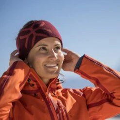 AYAQ OTEMMA WARM HEADBAND RED SIENNA 23 -Winter Sportswear 9 109497 otemma red sienna tm hd rd 04