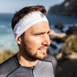 COMPRESSPORT THIN HEADBAND ON/OFF WHITE 23 -Winter Sportswear 9 73107 thin headband on off white cu00010b 001 05